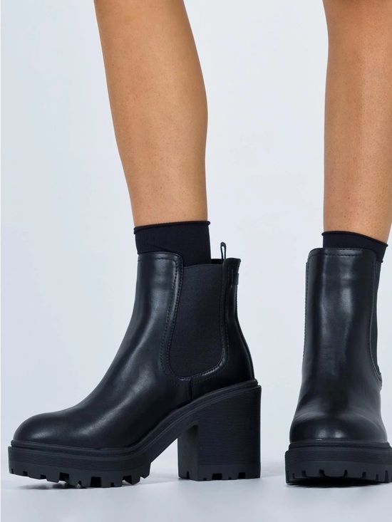 Princess Polly Shoes - Princess Polly Matty Boot Black